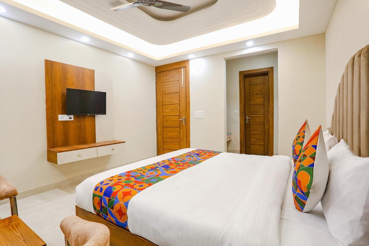 Fabhotel Raahi Retreat Gurgaon Buitenkant foto