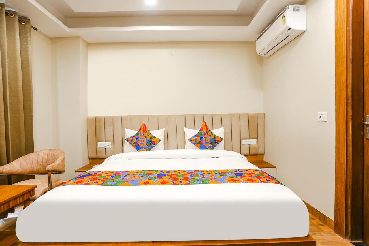 Fabhotel Raahi Retreat Gurgaon Buitenkant foto